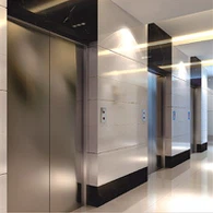 Mazs mašīntelpas pasažieru lifts